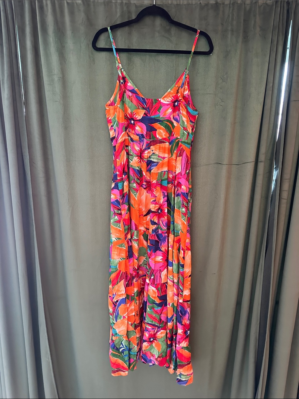 Floral Dress - Picture 3 of 4
